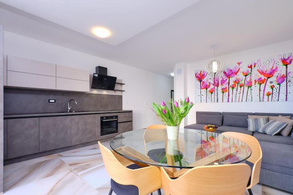 Apartments Olea マリ・ロシニュ エクステリア 写真
