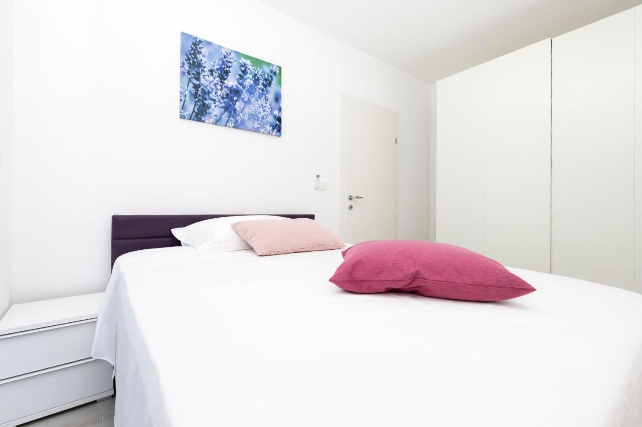 Apartments Olea マリ・ロシニュ エクステリア 写真