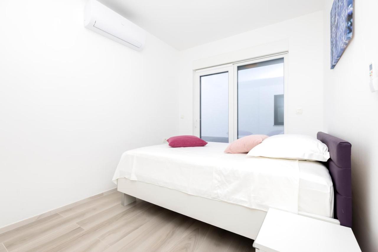 Apartments Olea マリ・ロシニュ エクステリア 写真