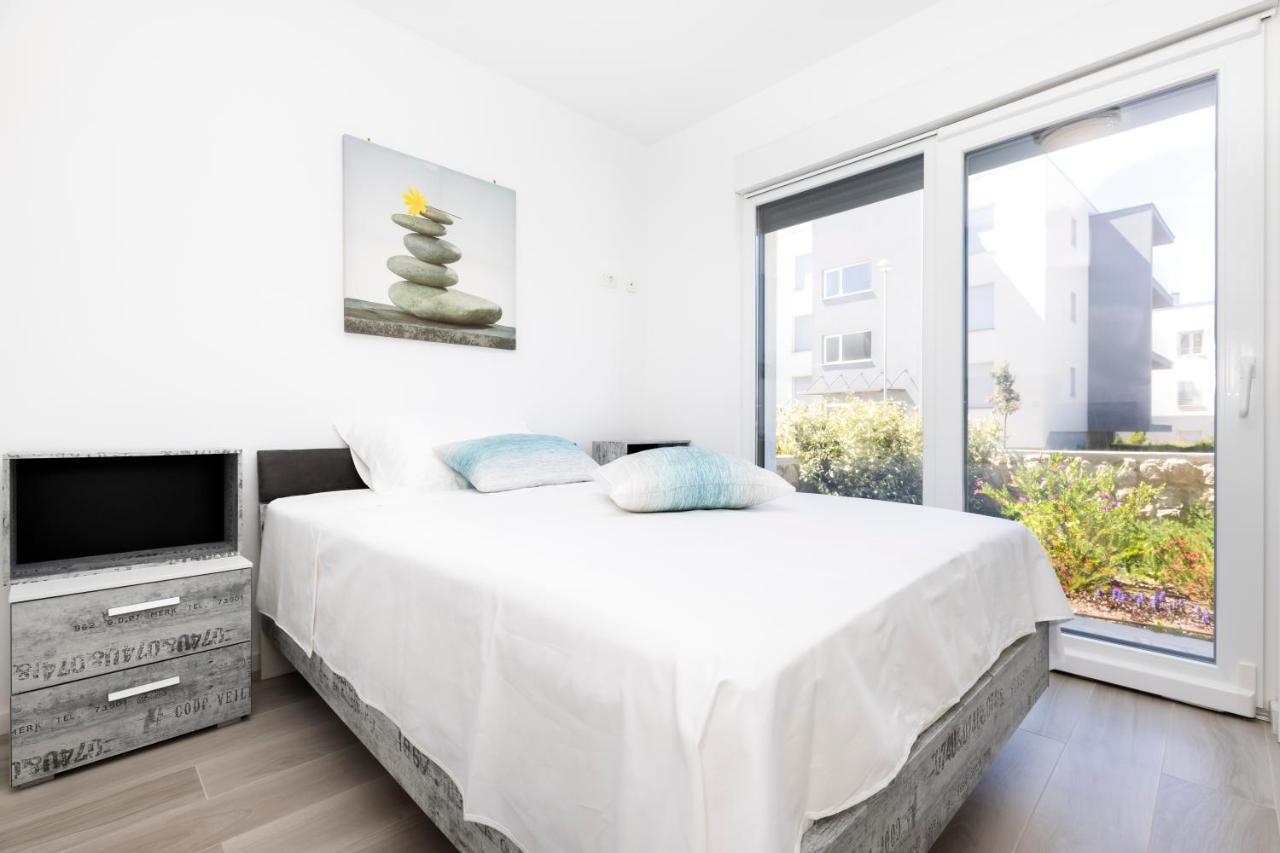 Apartments Olea マリ・ロシニュ エクステリア 写真