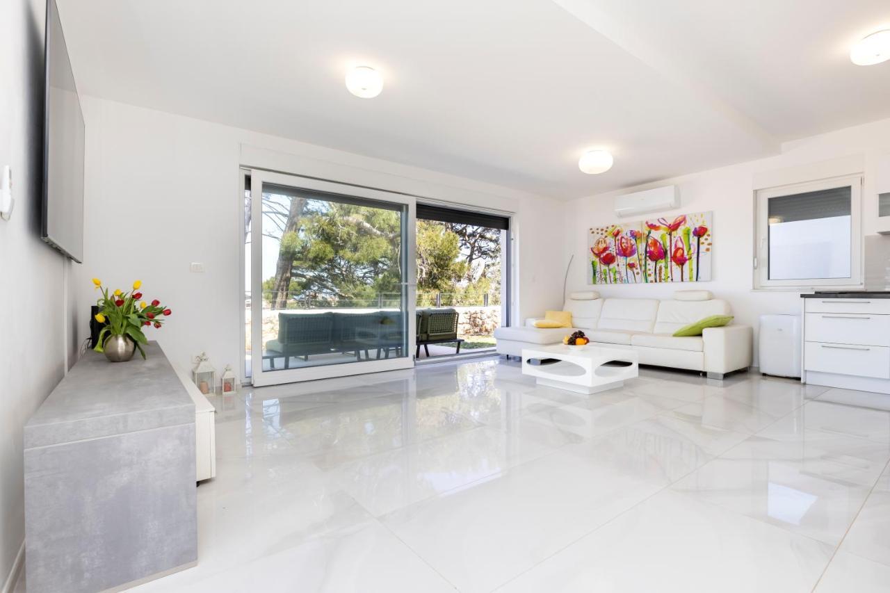 Apartments Olea マリ・ロシニュ エクステリア 写真